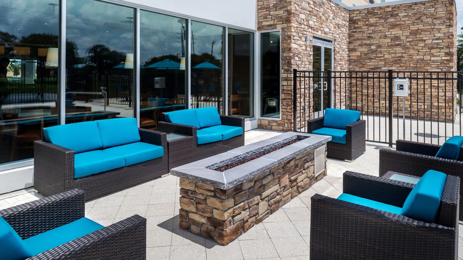 Where to Stay in Orlando Metro: 5 Best Business Hotels