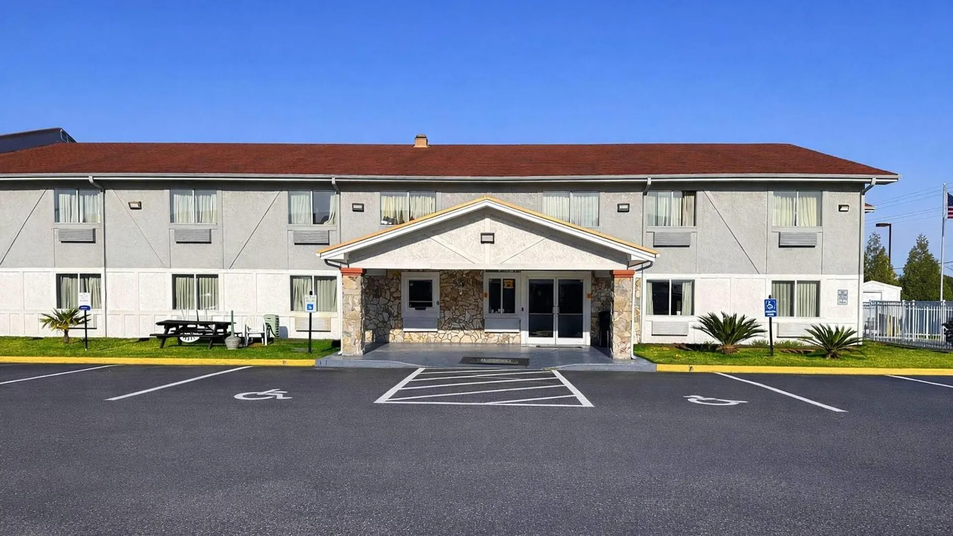 4 Budget Hotels Near Phillips Park Jacksonville Worth Booking